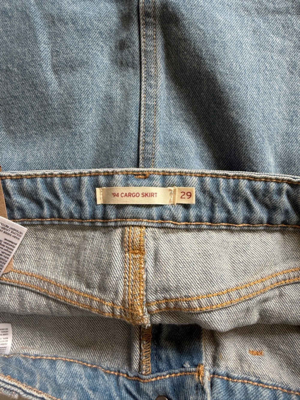 Levi's Light Blue Denim Mini Skirt with Cargo Pockets - Picture 2 of 3